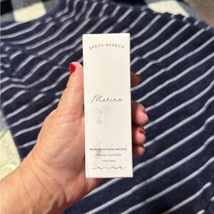 Earth Harbor Marina Biome Brightening Ampoule - White